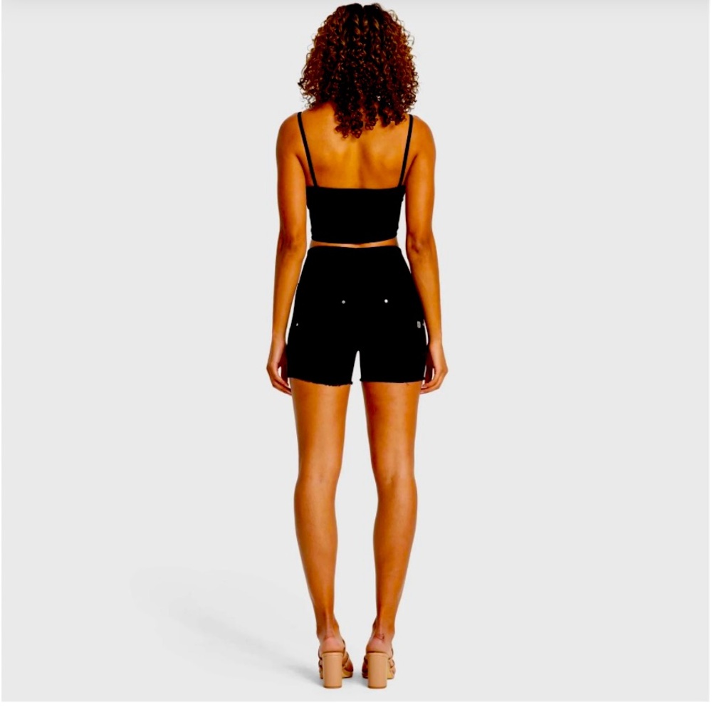 Freddy high rise black zip up shorts, size large